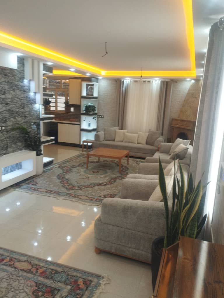 اجاره روزانه ویلا استخردار آبگرم احمدی در جاده قلات کودیان شیراز